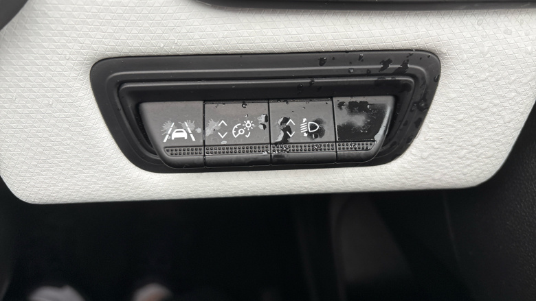 Renault Clio 1.0 TCe 90 Techno 5dr Petrol Hatchback